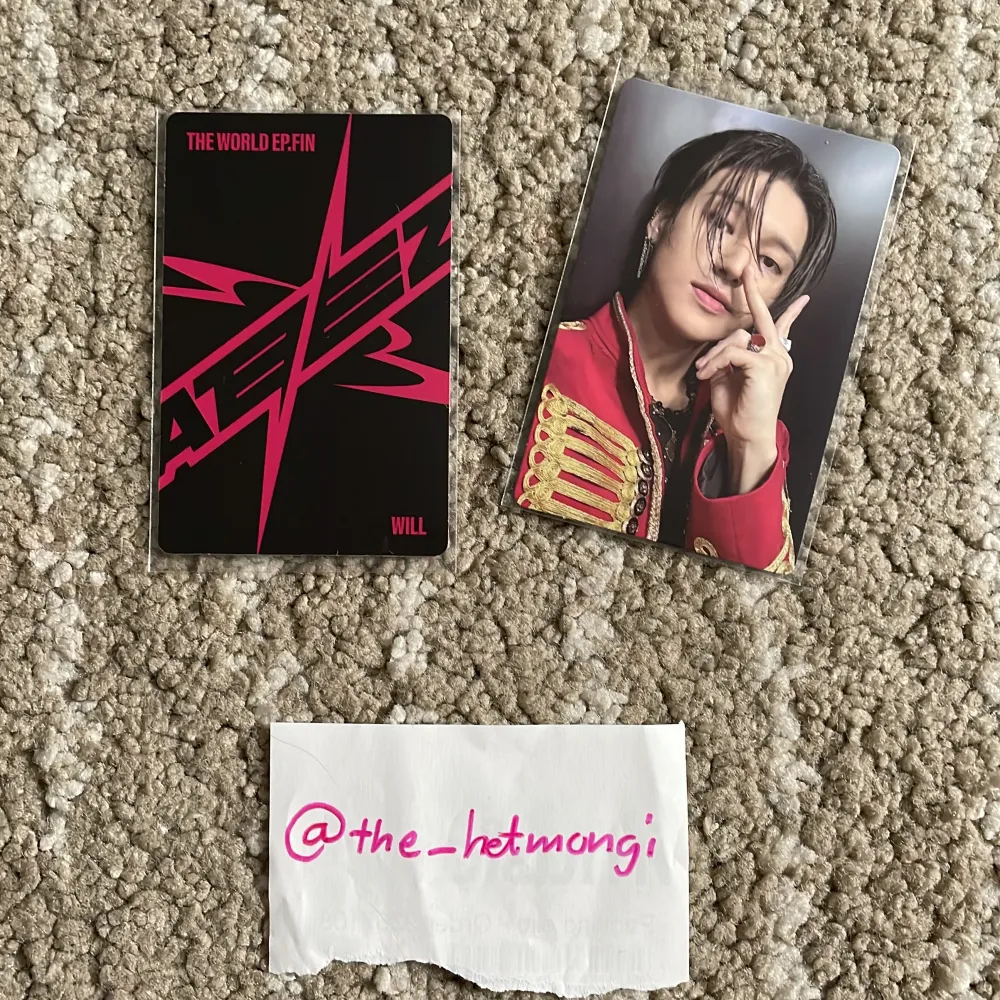 Säljer dessa Wooyoung photocard från the world ep. fin will albumet för 50kr/st. Skicka meddelande för att köpa. Övrigt.