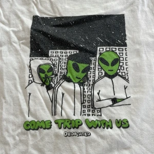 Trippiy tshirt🌈🍭 - Begagnad tshirt med snyggt motiv