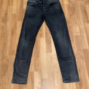 G-star jeans - Helt fräscha G-star jeans 