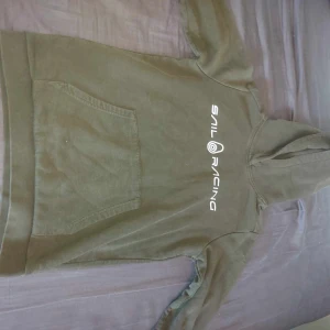 Sail racing hoodie  - Storlek 160 bra skick 7/10 grön