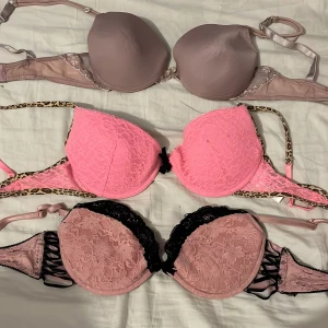 BH  - Alla är i storlek 75 C. Alla för 50 och en för 20kr. 