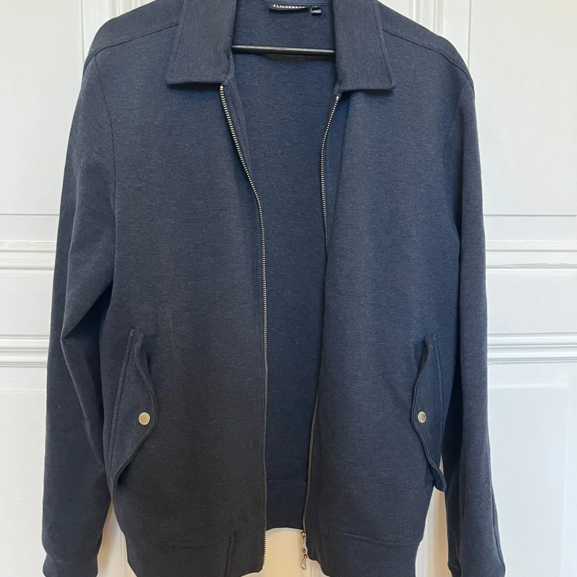 Mörkblå jacka från J.Lindeberg - 1
