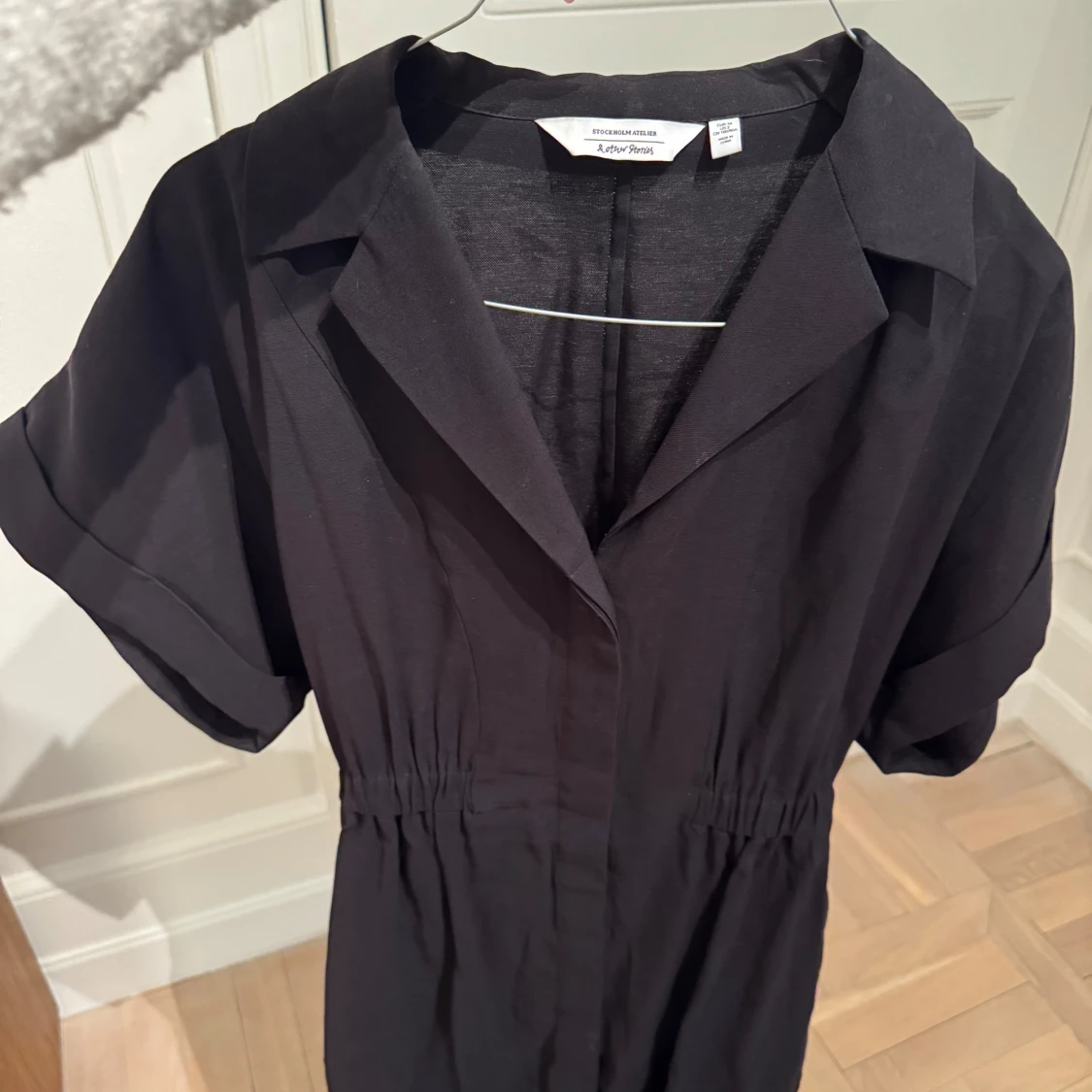 Svart klänning från & other stories - 2