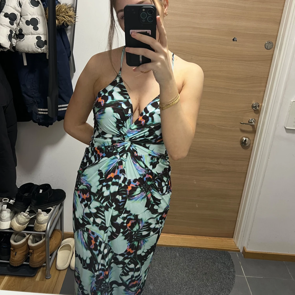 Blommig klänning med slits - 1