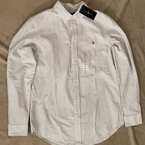 Ralph Lauren - Helt ny Ralph Lauren skjorta Storlek 18 men motsvarar  Xs-S