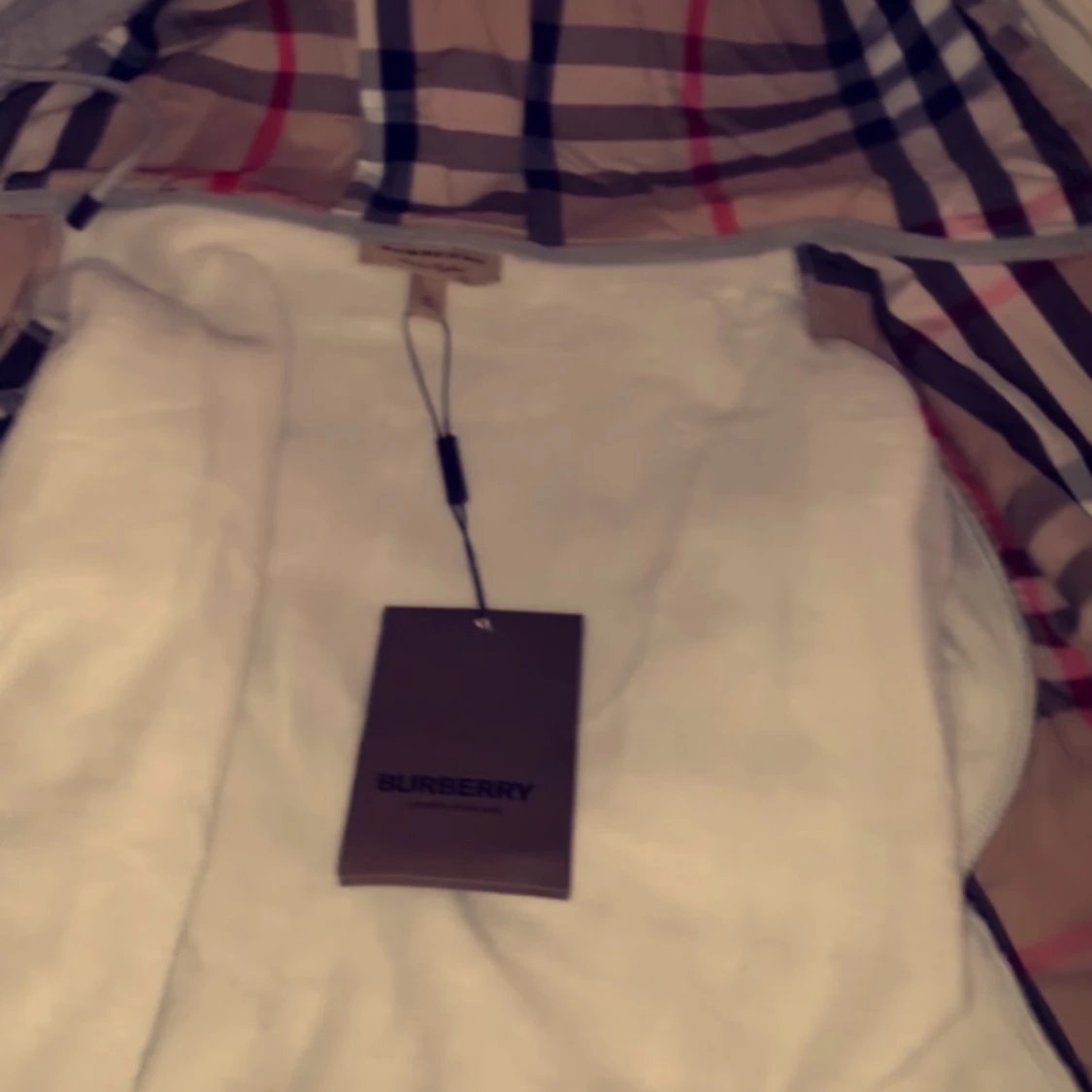 Grå huvtröja från Burberry - 4