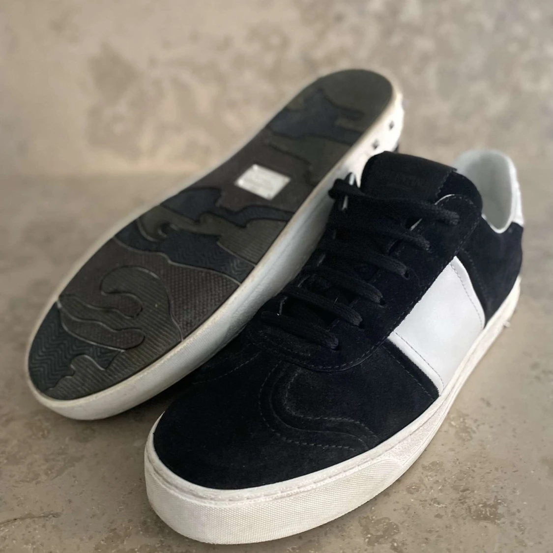 Svarta valentino Flycrew