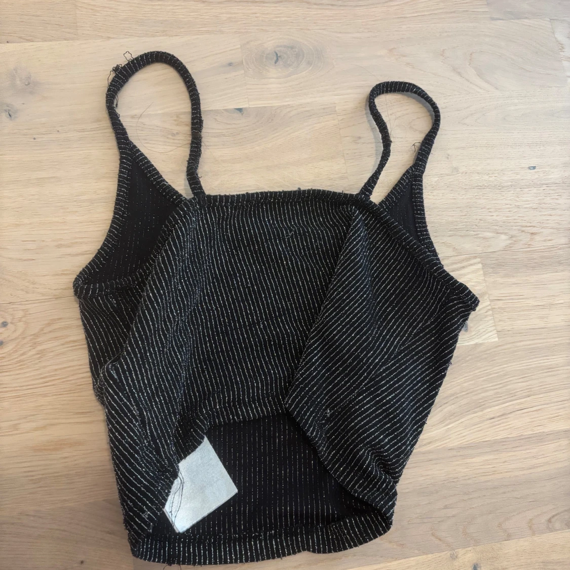 Svart glittrig linne - 3