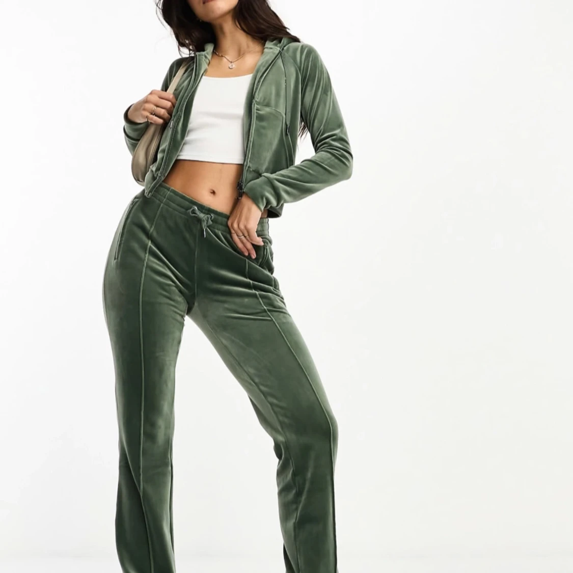 As snygg hoodie från Juicy Couture - 3