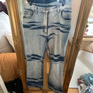 Vintage Jeans 36 - Unika, köpt på Humana storlek 36 mycket bra skick💕 Passar Xs-S