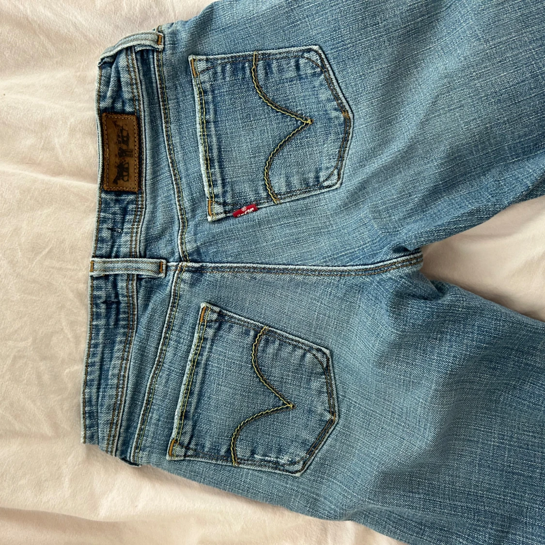 Blå Levis bootcut jeans 
