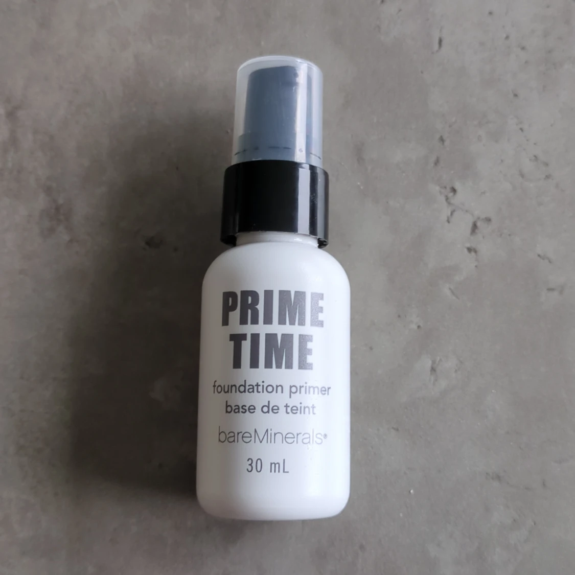 Bare minerals primer