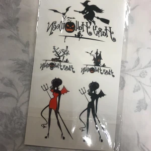 Halloween tatuering  - Mått 13.50*7.50 cm Finns fler kvar, samma frakt 
