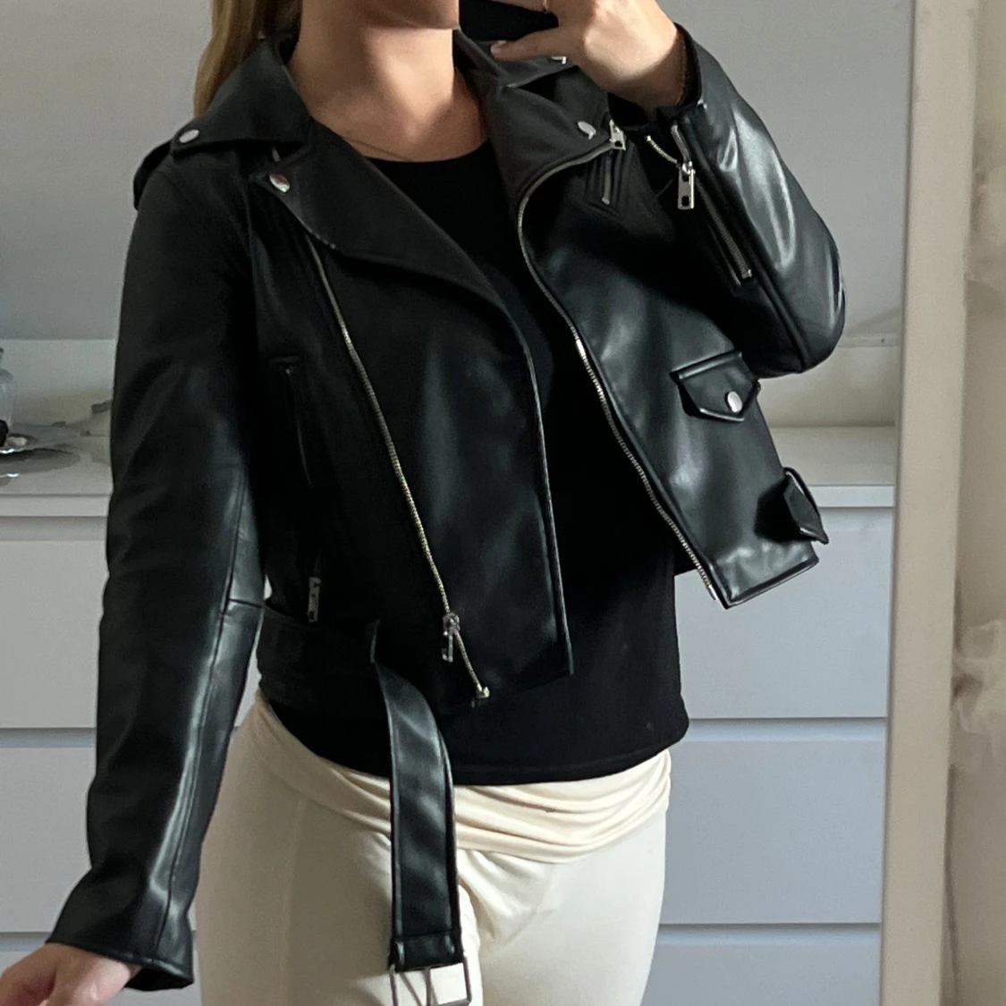 Skinnjacka 🖤 - 90