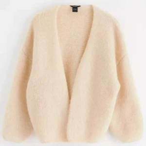 Kofta lindex - I storlek M-L, använd en gång! 