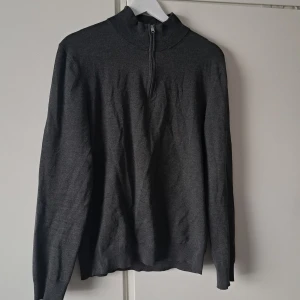 Half zip - Bra skick, endast använd ett fåtal gånger.