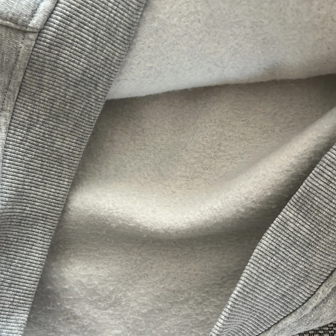 Grå hoodie från ICANIWILL - 93