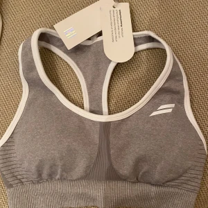 Doyoueven sport Bh - Ny med prislapp  Sport bh  
