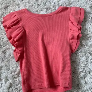 Från zara Topp med volang  Rosa/aprikos  XS