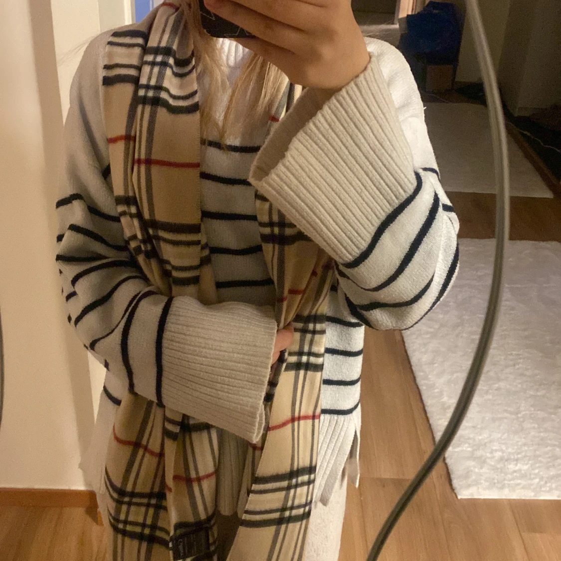 Beige rutig halsduk - 91