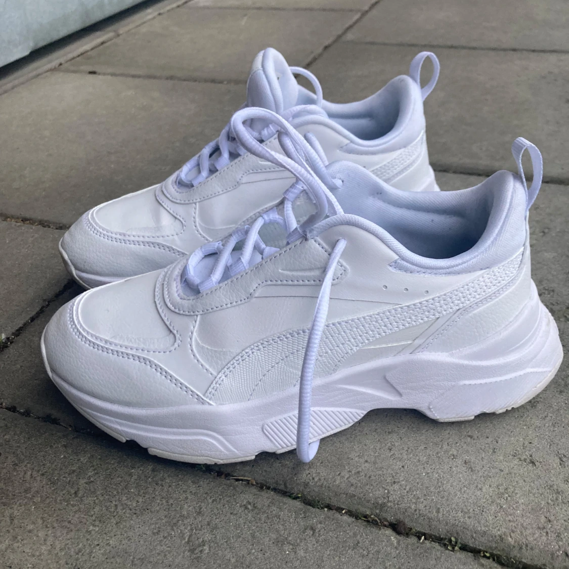 Vita sneakers från Puma - 91
