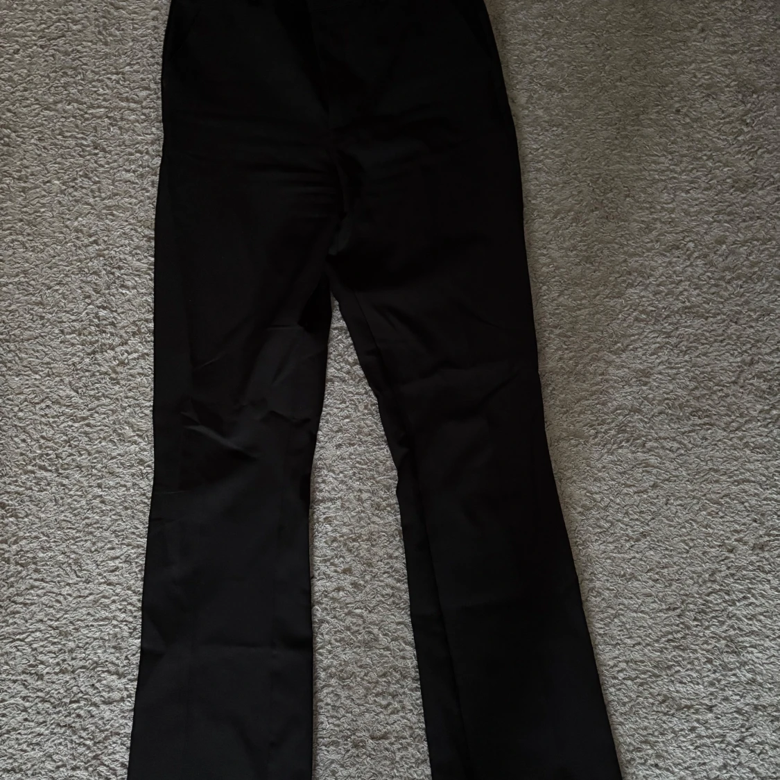 Svarta kostymbyxor - 90