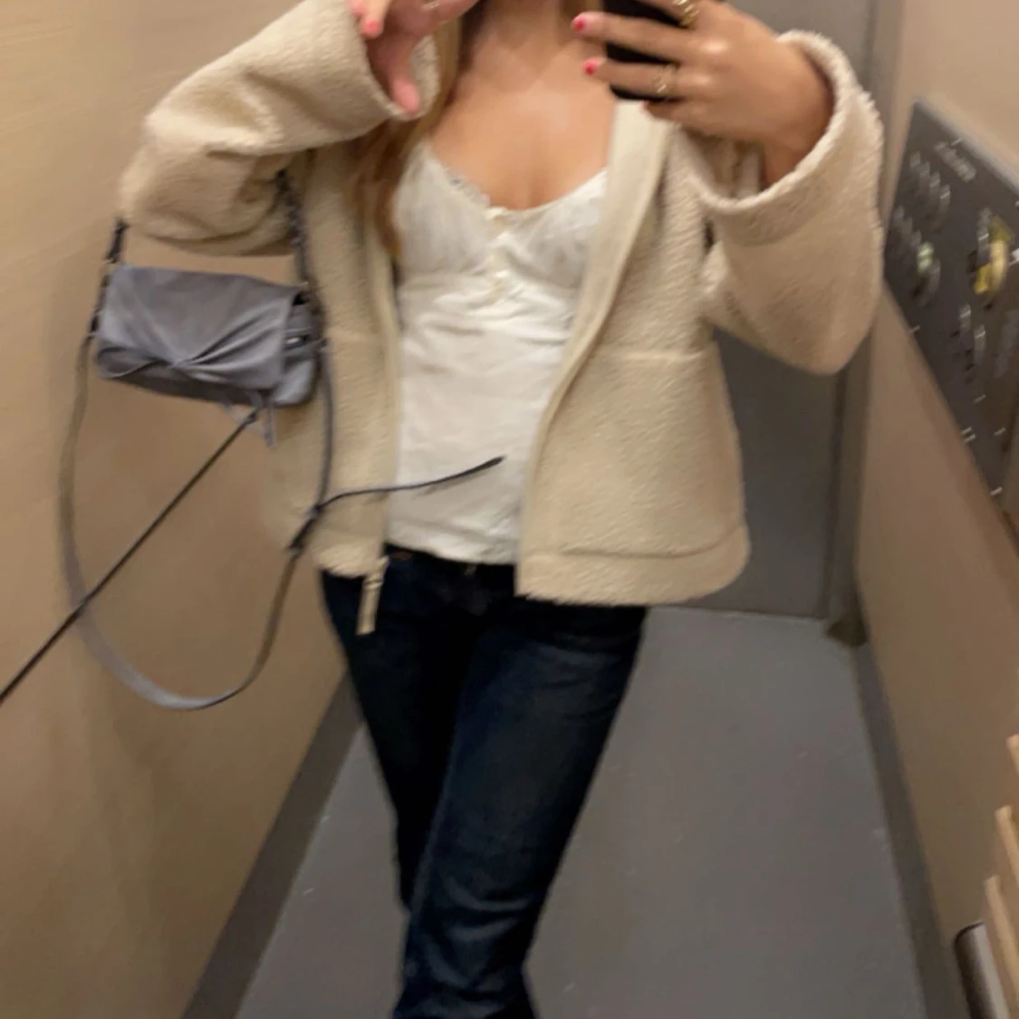 Beige teddyjacka med dragkedja