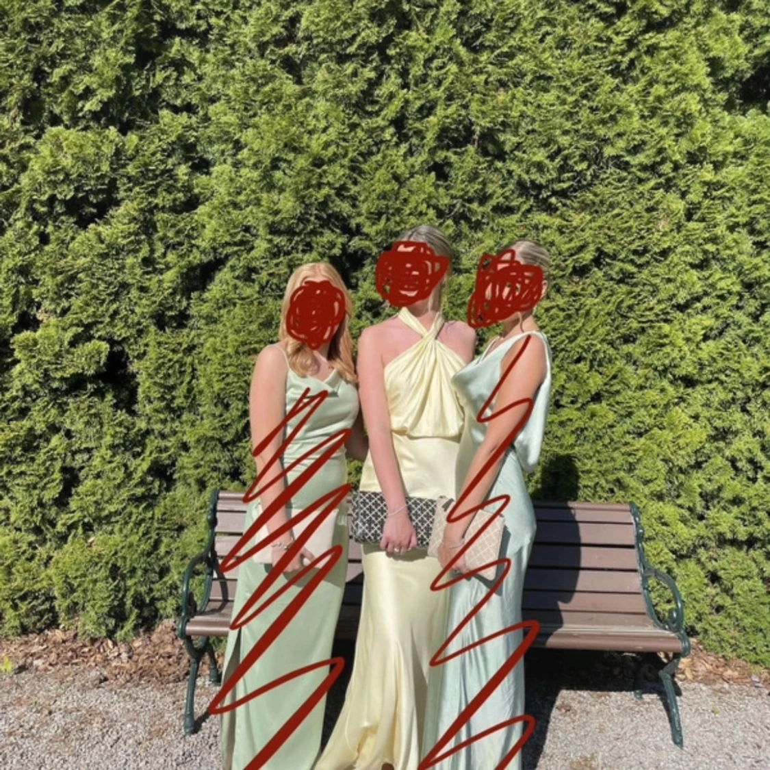 Ljusgul långklänning