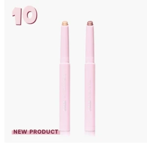 Icy Champagne & Snow Spice Eyeshadow Pencils - Ögonskuggspennor i nyanserna Icy Champagne och Snow Spice. ALDRIG ANVÄNDA Har ej original förpackningarna. Skickas med i satinpåsen. 220kr för båda, 1st - 140 kr 