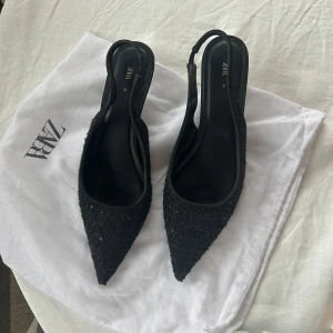 Klackar Zara - Klackar från Zara, använda en gång. 5 cm höga 💃🏼