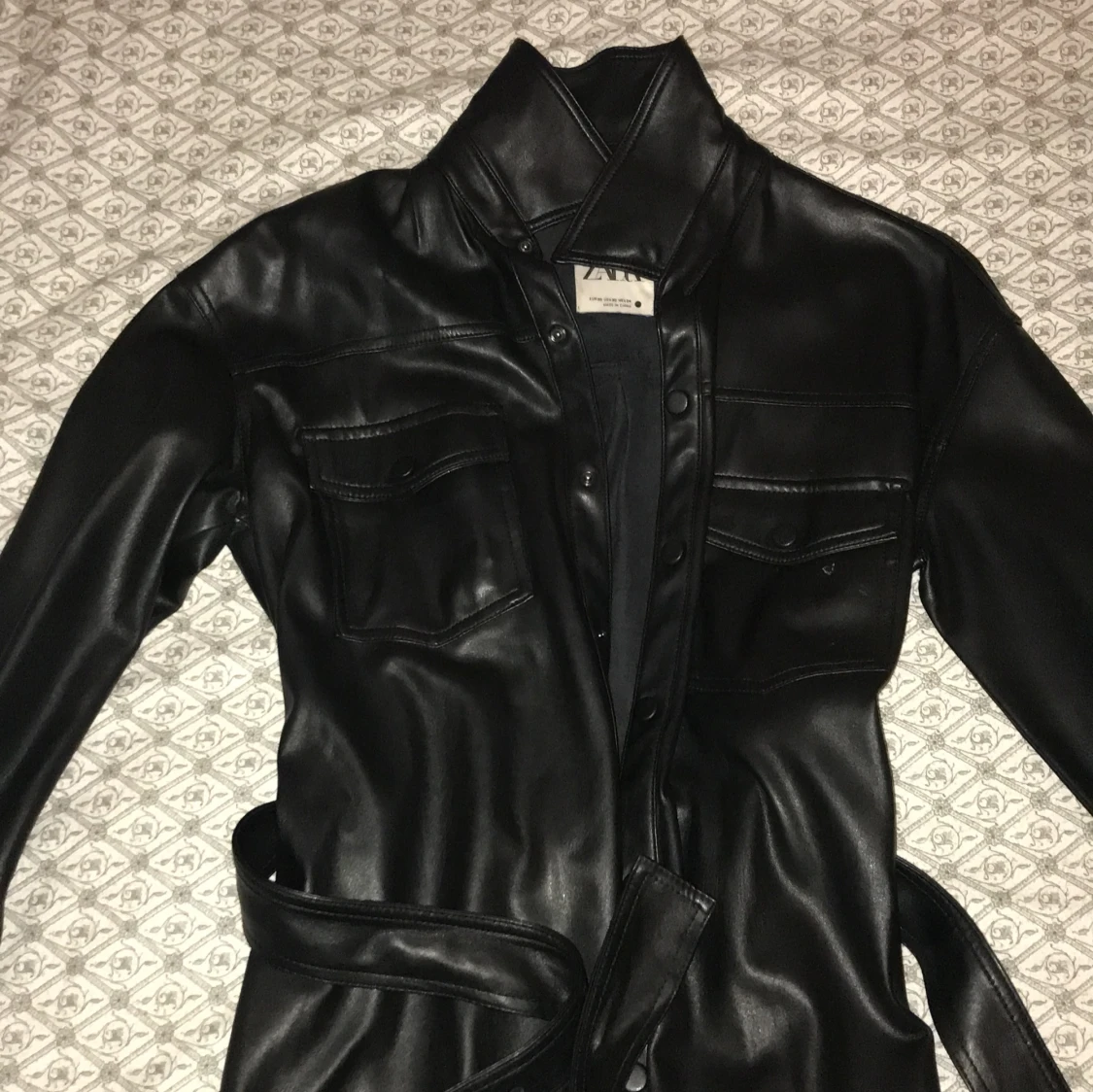 Svart skinnjacka från Zara - 91