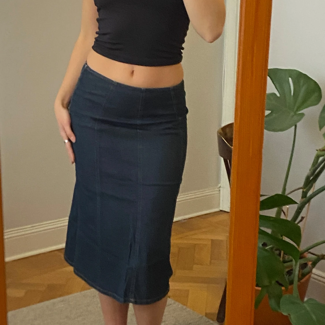 Mörkblå jeanskjol - 2