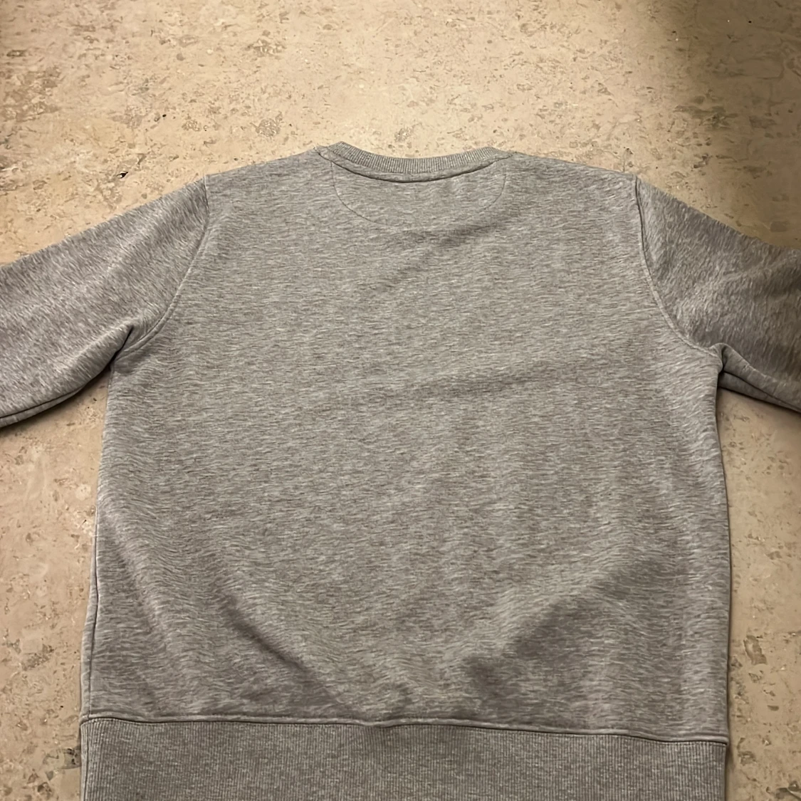Grå sweatshirt från GANT - 90