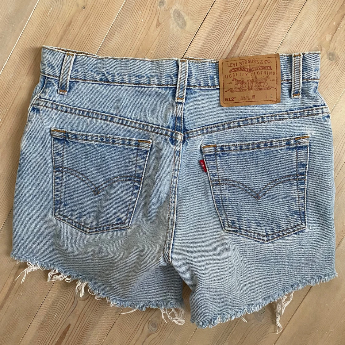 Blå jeansshorts från Levi's - 1