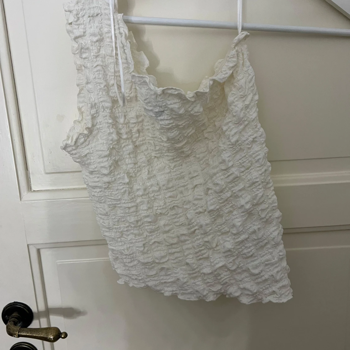 Vit axelbandslös topp - 90