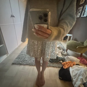 glitter kjol - jätte cool glitter kjol från kapphal