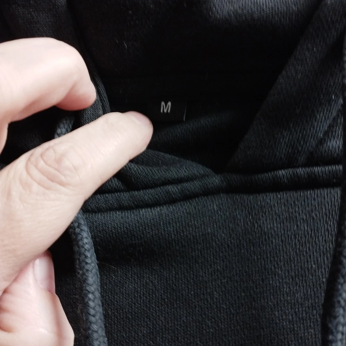 Svart hoodie från DirtCult - 91