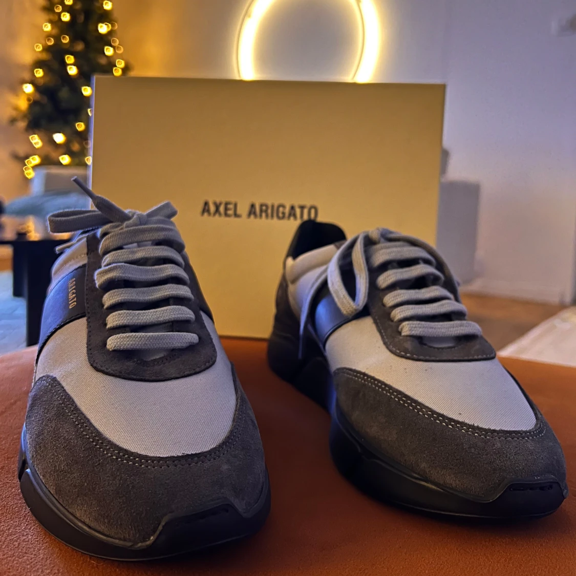 Arigato  Genesis Vintage Runner Sneaker - 90