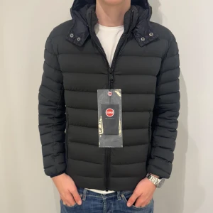 HELT NY COLMAR JACKA  - - HELT NY Colmar Jacka - Storlek: S/48 - Nypris 6000kr - Kontakta för fler frågor eller funderingar // Deluxecloset  