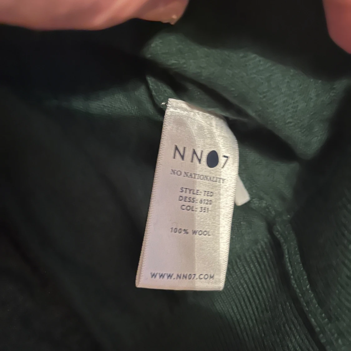 Mörkgrön tröja från NN07 - 4