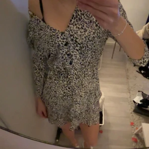 En snygg mönstrad klänning! - En snygg mönstrad klänning från Zara!