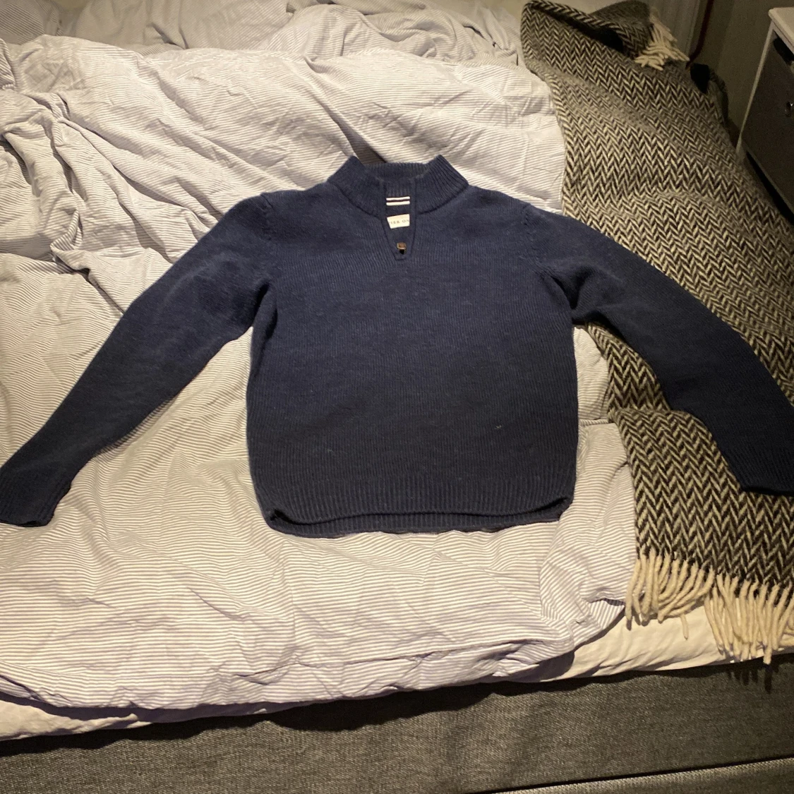 Mörkblå stickad tröja från Pier One - 1