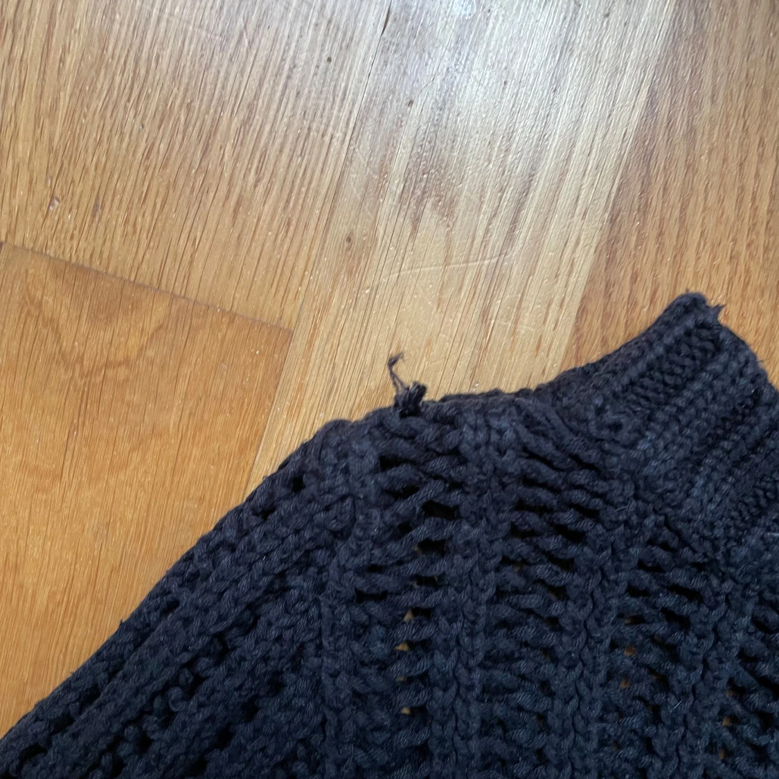 Svart stickad tröja - 2