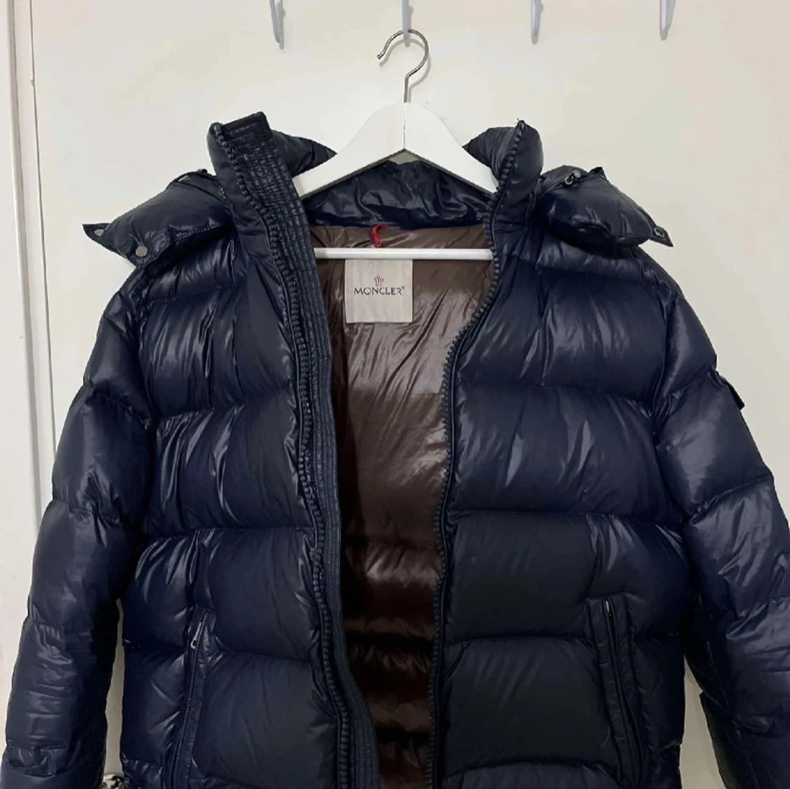 Svart dunjacka från Moncler - 1