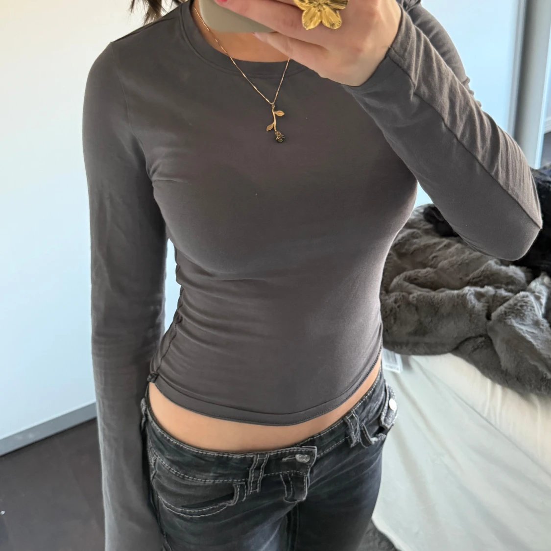 Grå långärmad topp