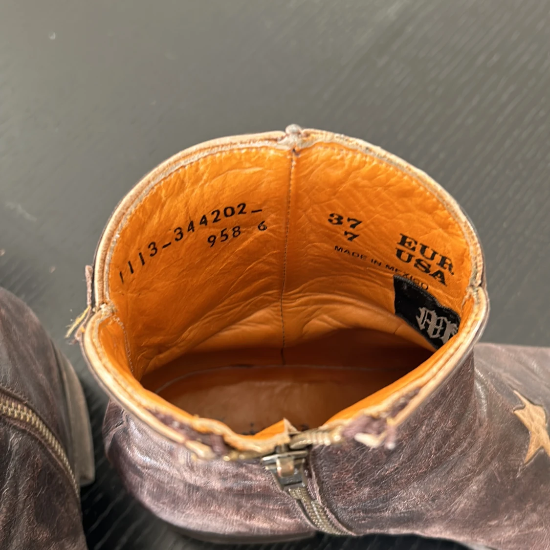 Bruna boots med stjärndetalj - 91