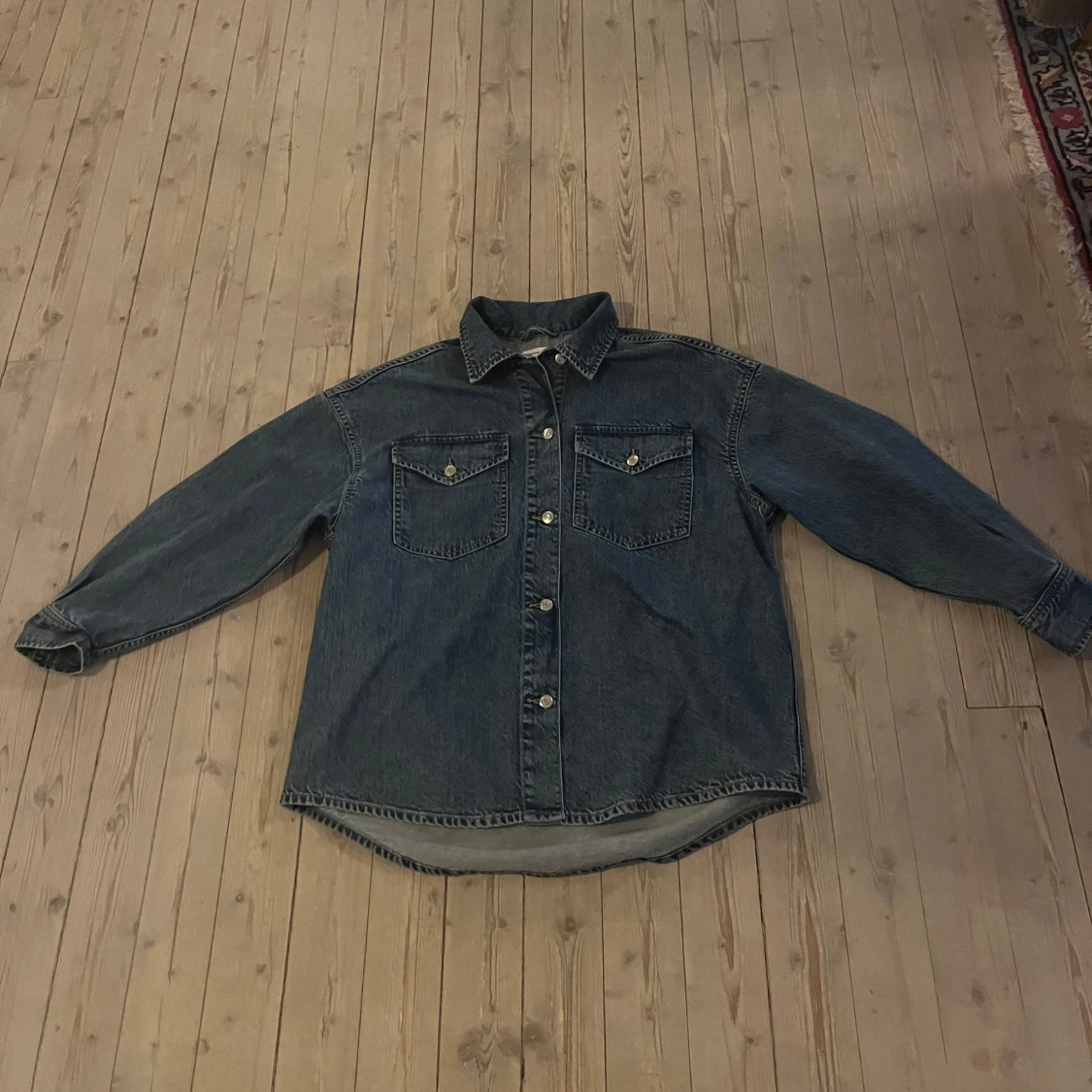 Oversized jeansskjorta 