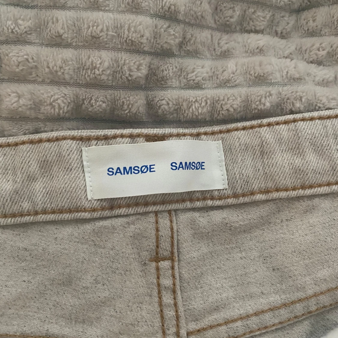 Beige jeans från Samsøe Samsøe - 93