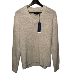  Riley Stickat V-Tröja  - Storlek S