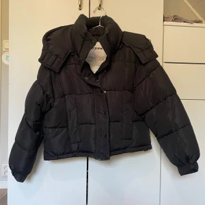 Mysig snygg jacka till vintern💕 - Jätte gosig och varm jacka perfekt till vintern💕